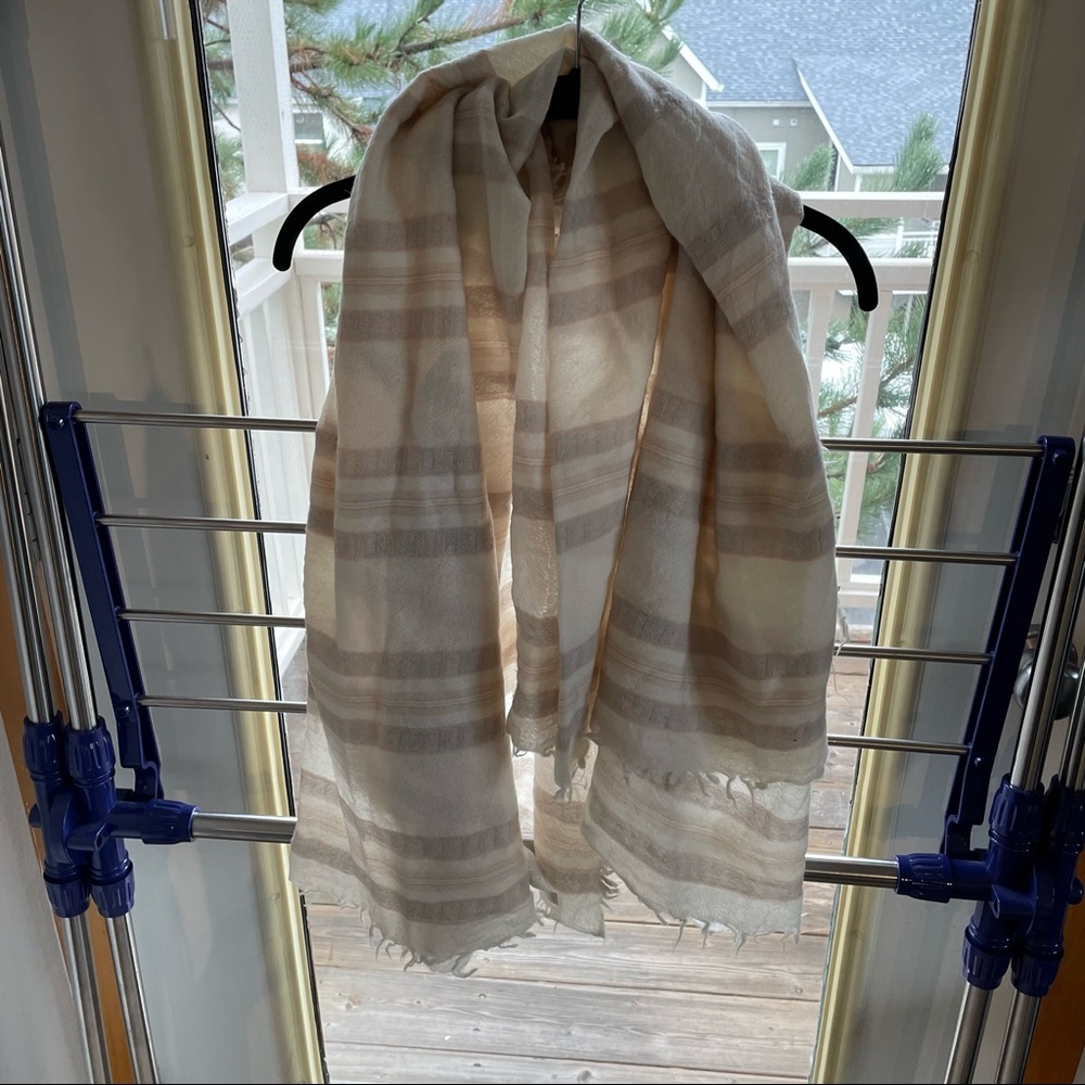 COPY - Aritzia blanket scarf